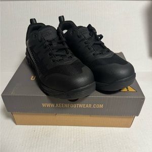 KEEN Arvada 1027657EE Utility Footwear Low Height Carbon Fiber Toe Men’s 11EE